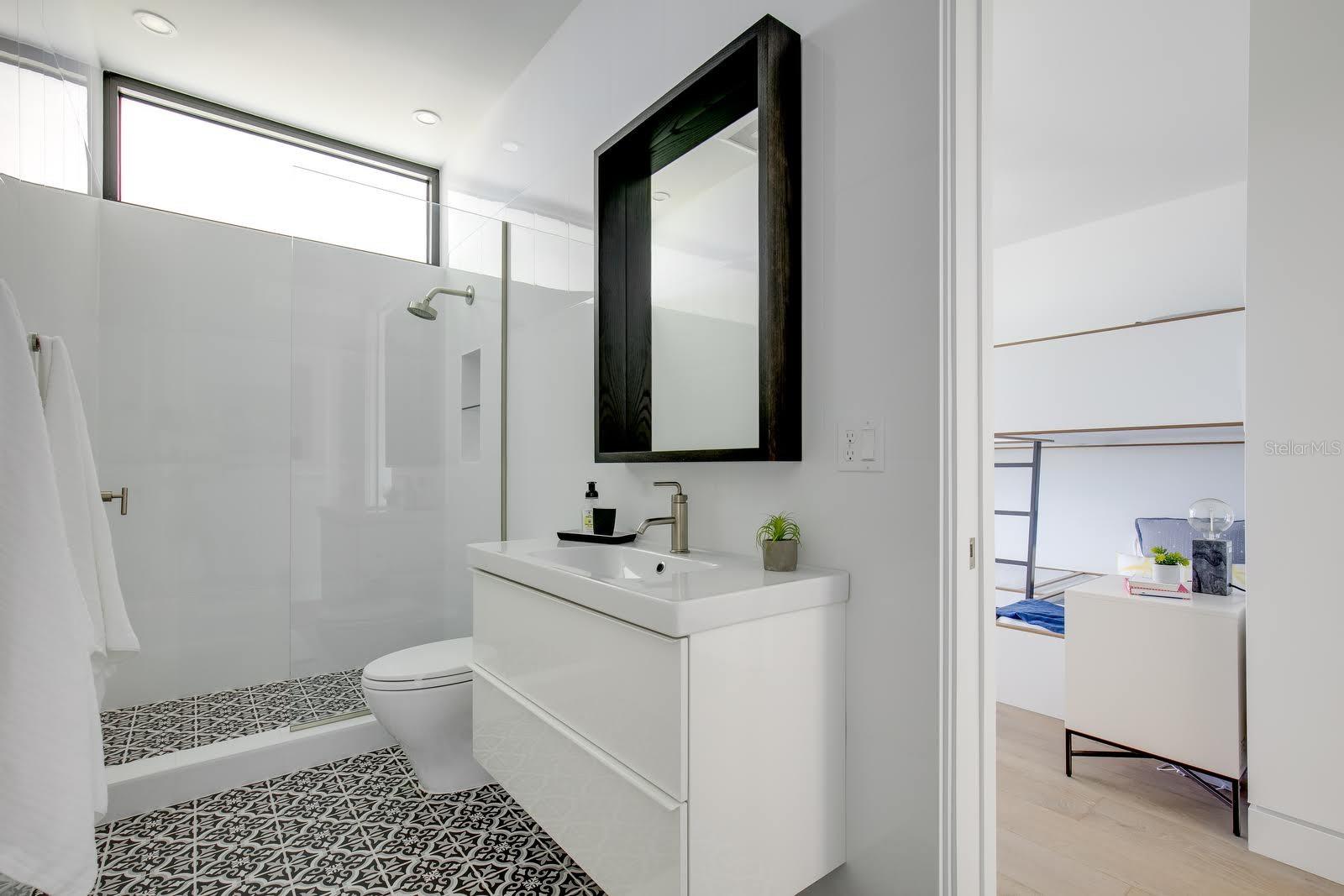 A4678945 Property Photo