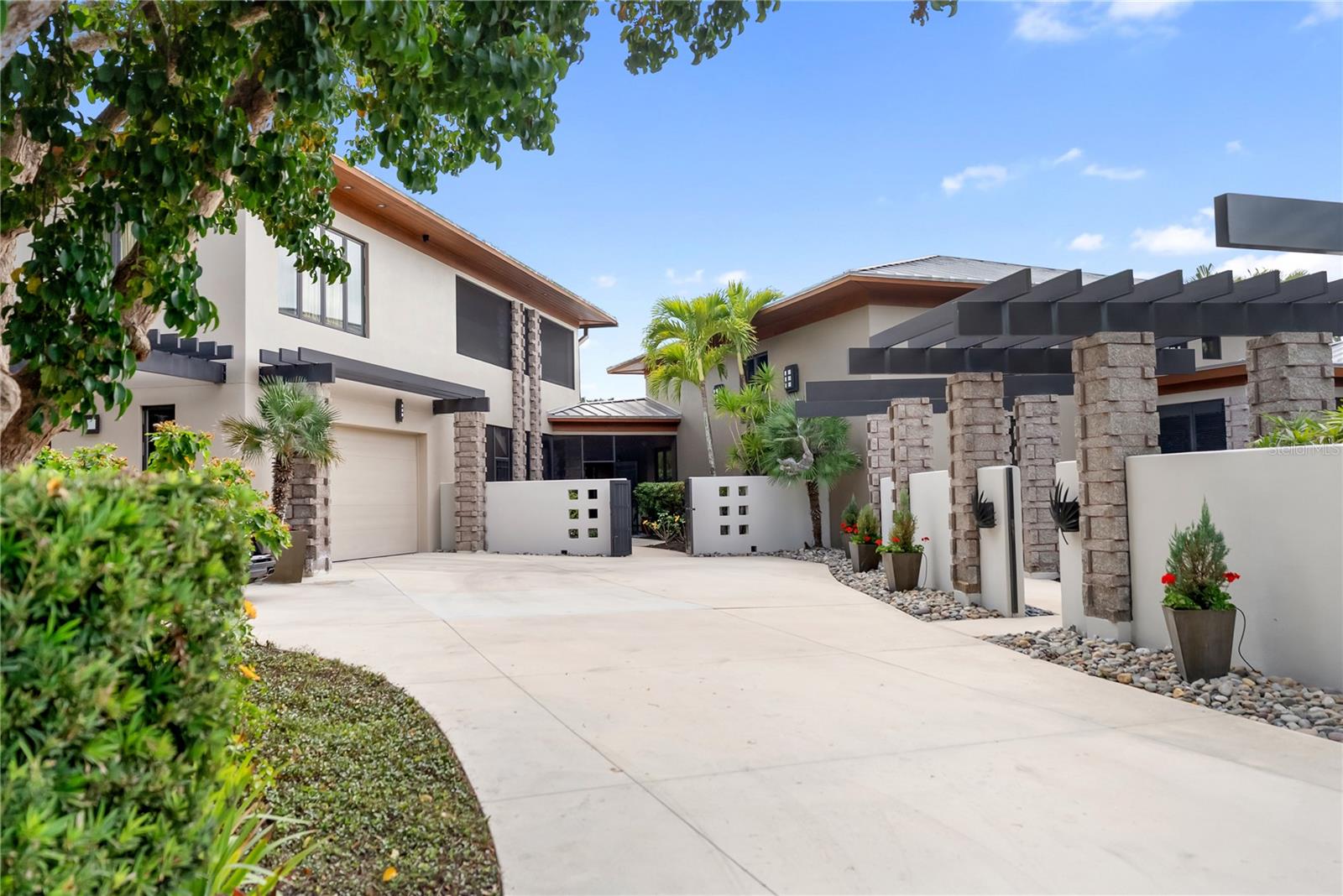 A4679067 Property Photo