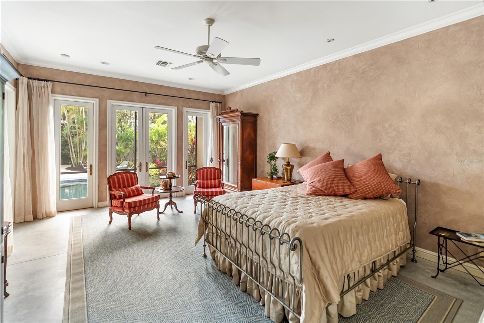 A4679067 Property Photo
