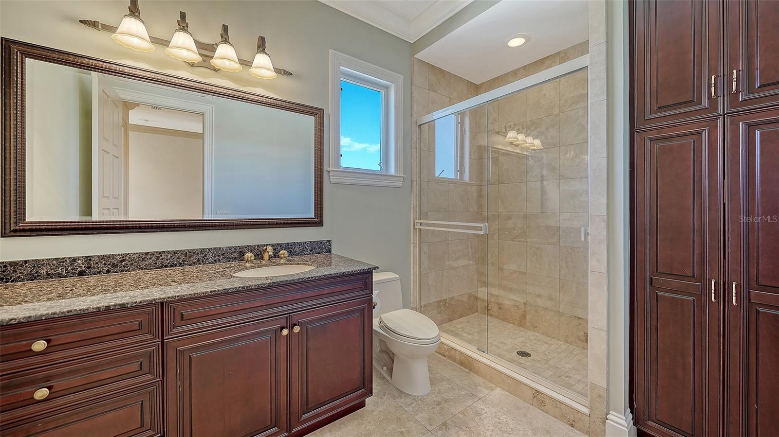 A4679610 Property Photo