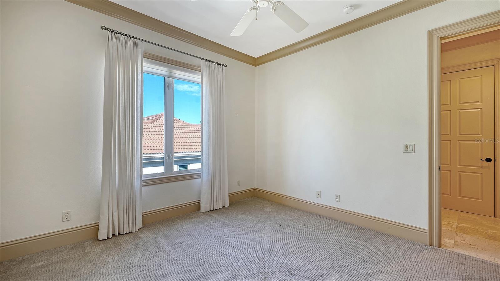 A4679610 Property Photo