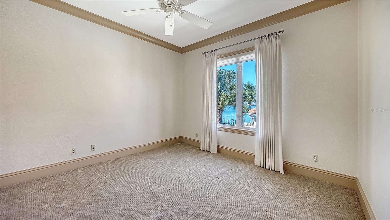 A4679610 Property Photo