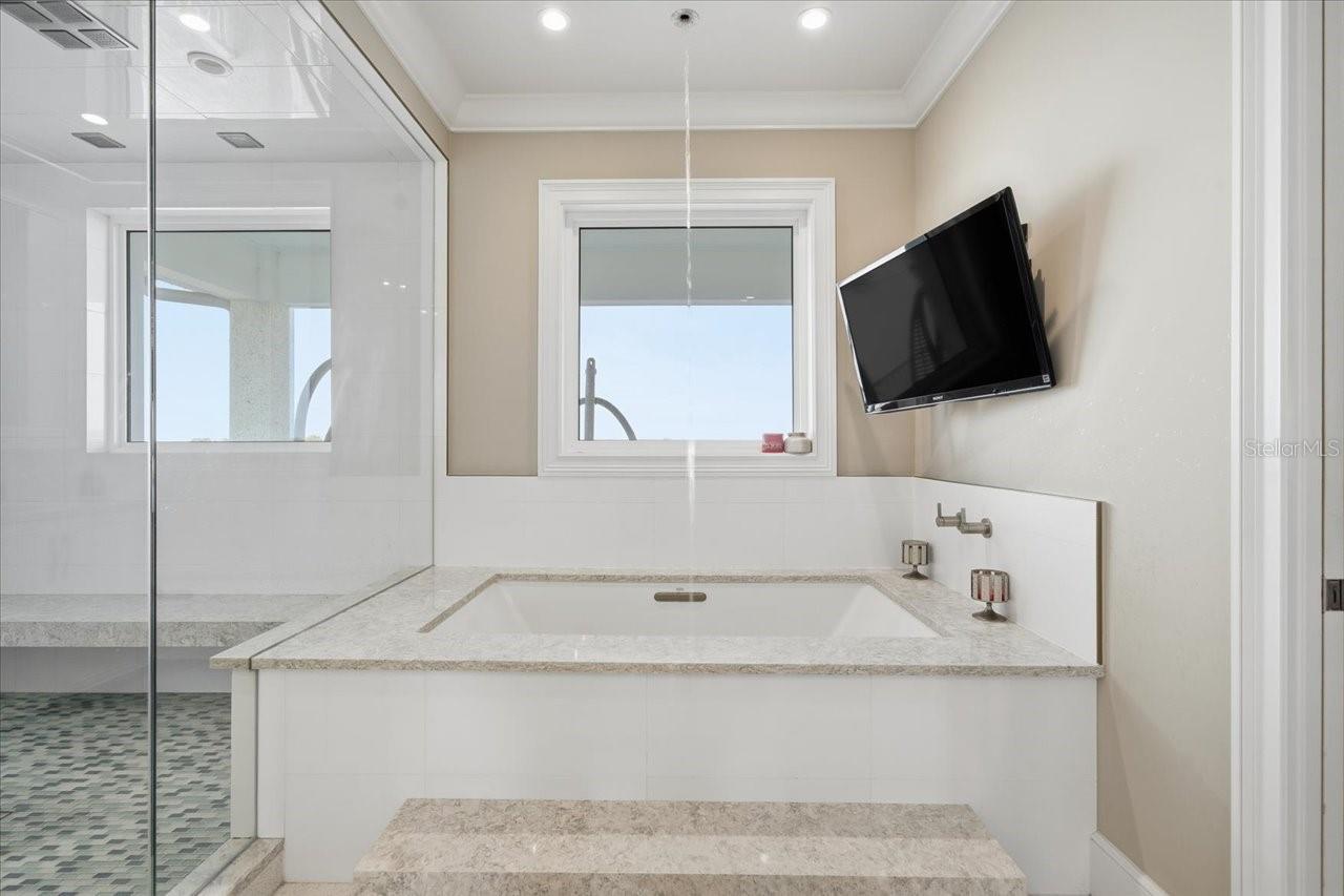 TB8468881 Property Photo