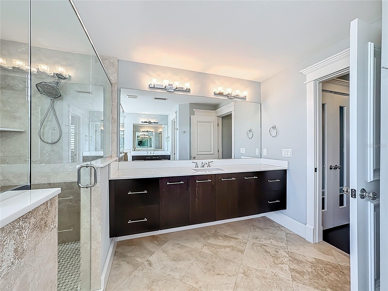 A4680377 Property Photo