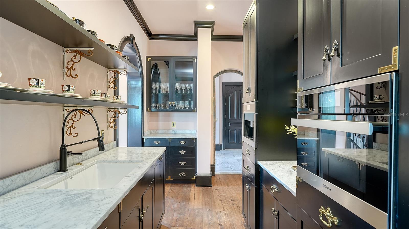 A4680603 Property Photo