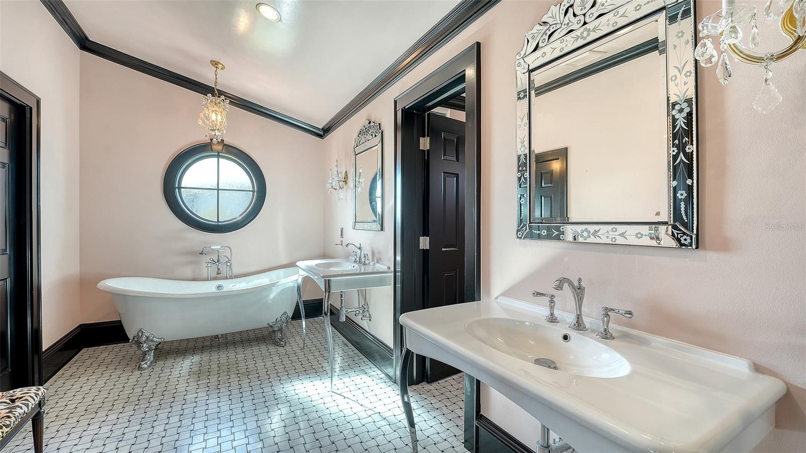 A4680603 Property Photo