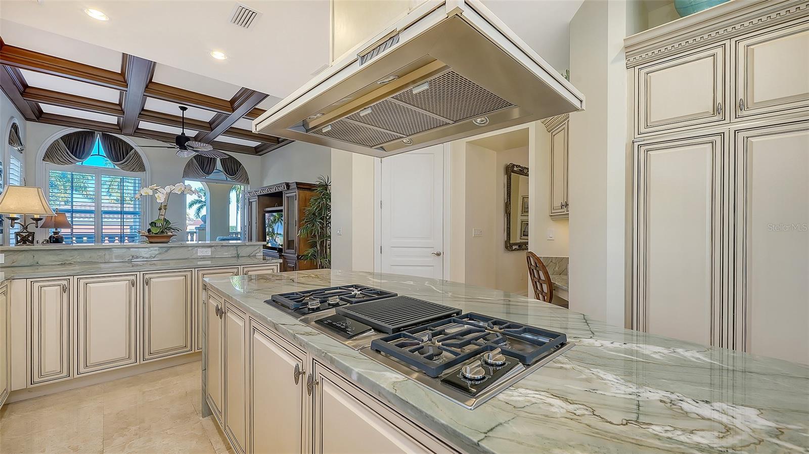 A4680618 Property Photo