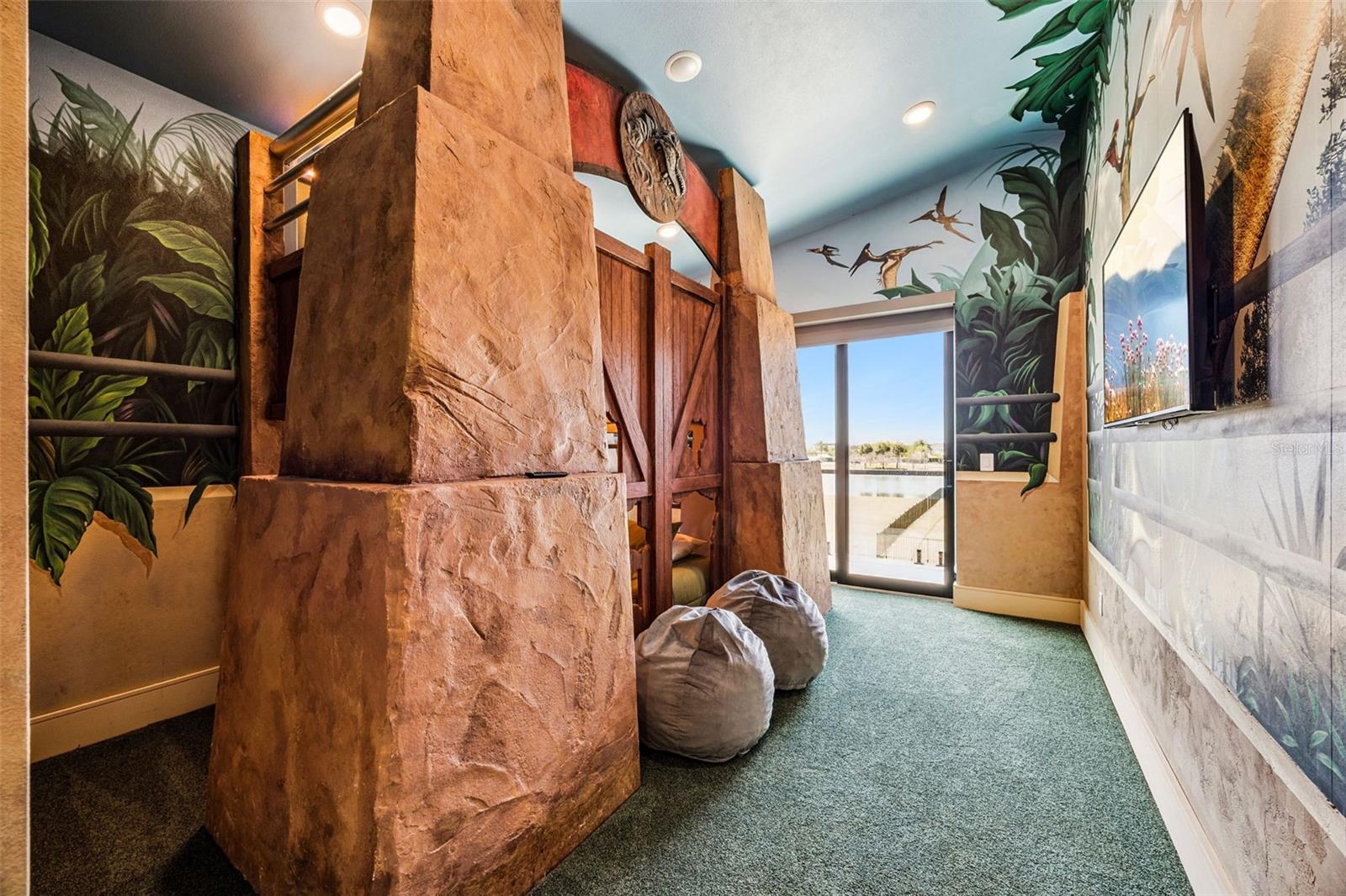 O6378786 Property Photo