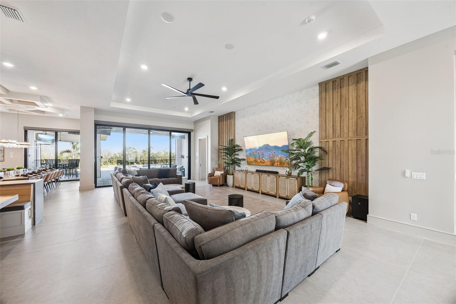 O6378786 Property Photo