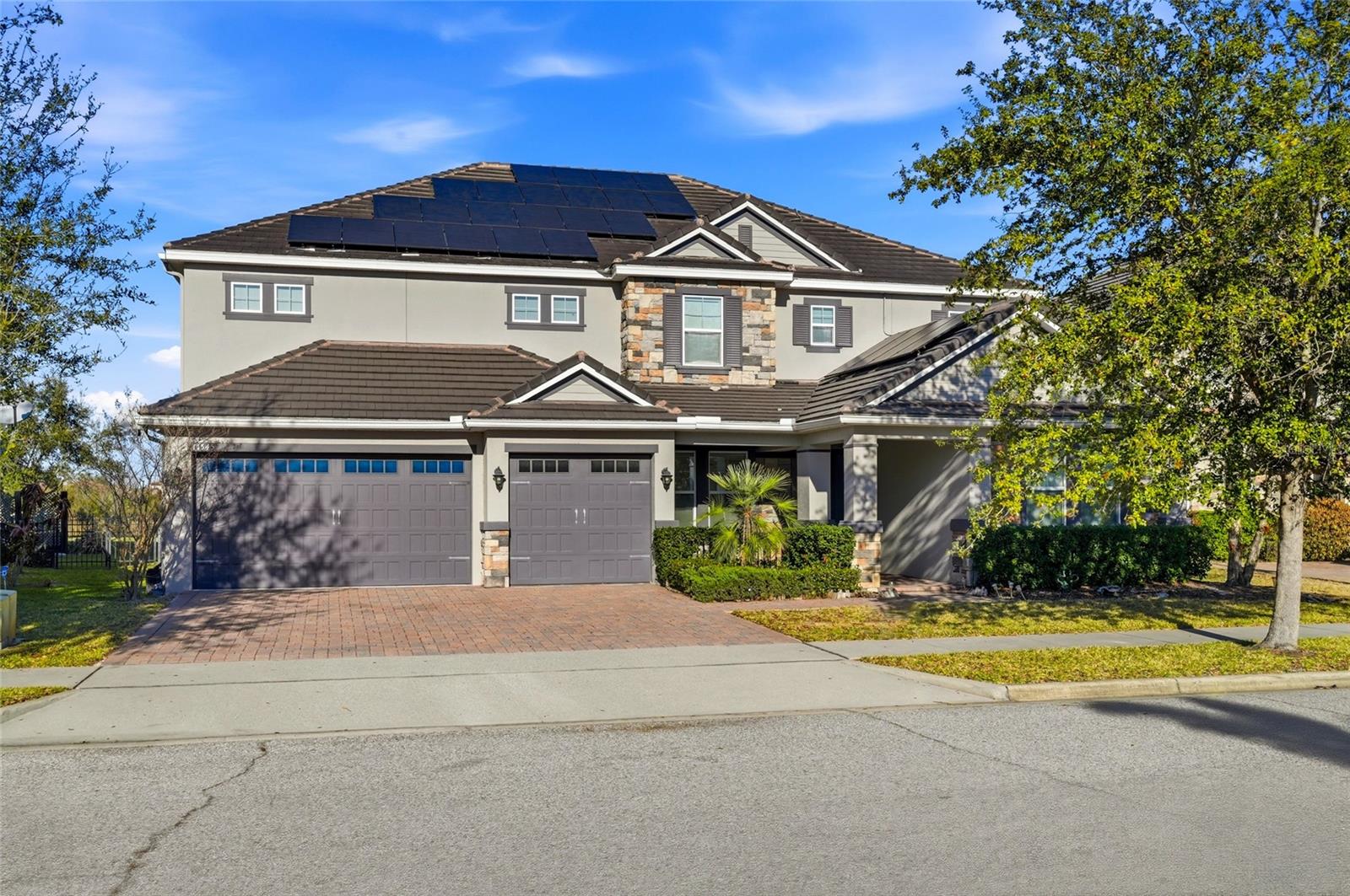 MLS# O6378961 Property Photo