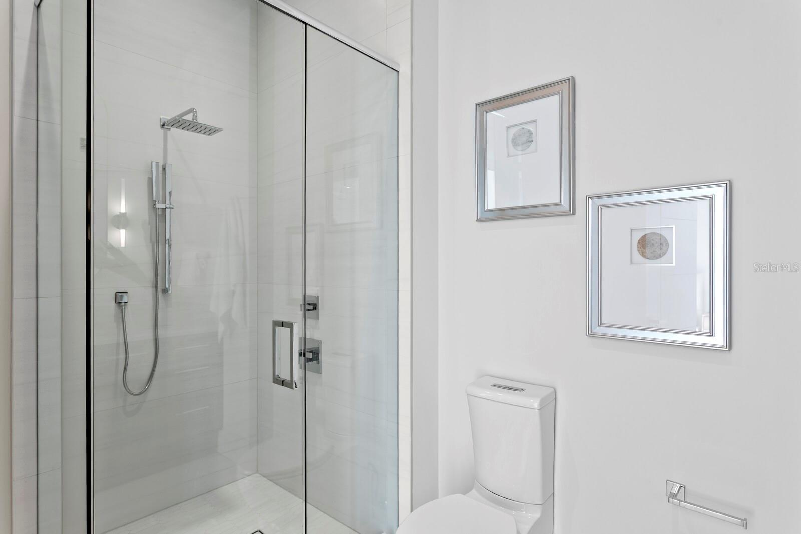 TB8471709 Property Photo