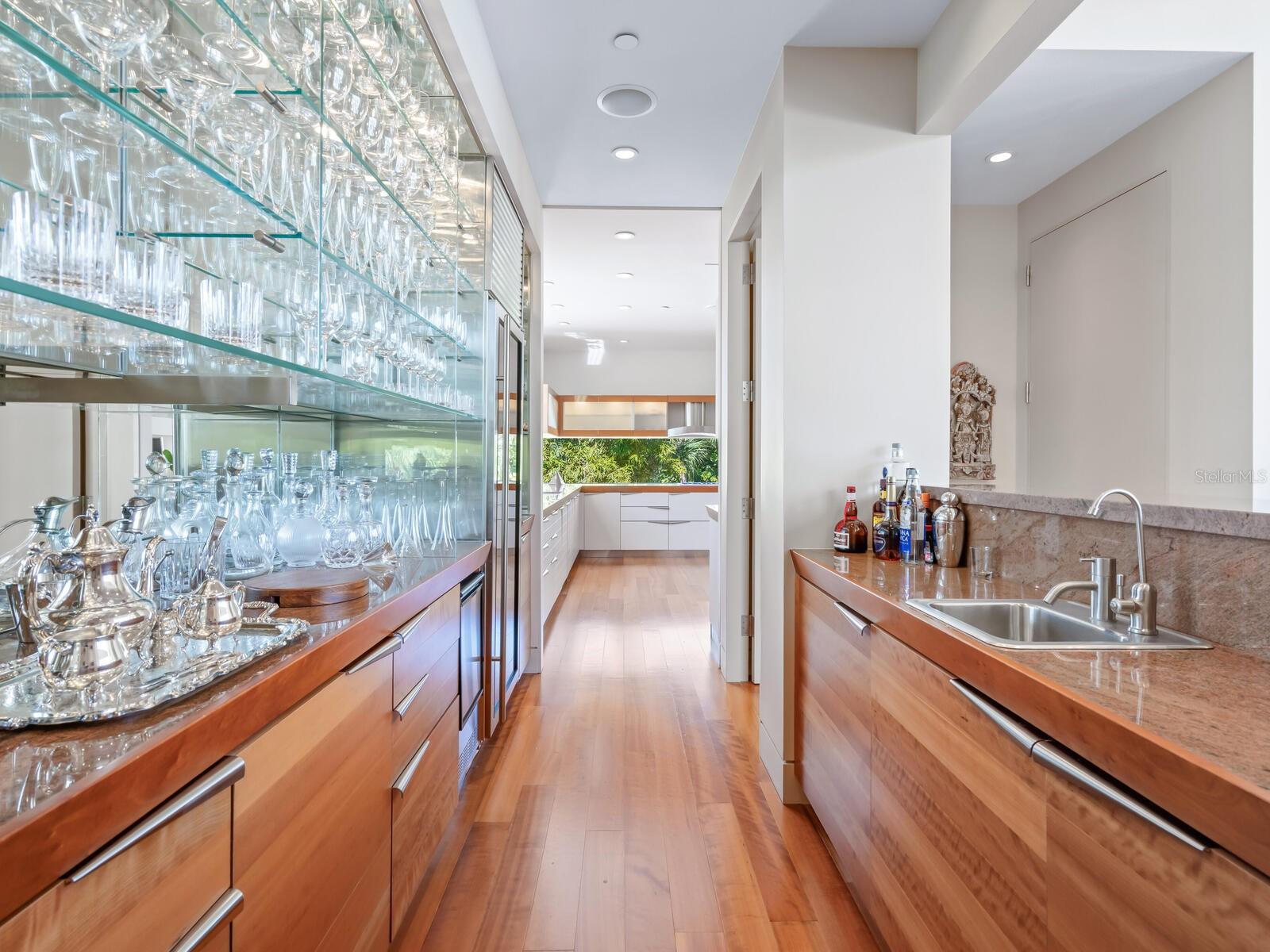 A4681242 Property Photo