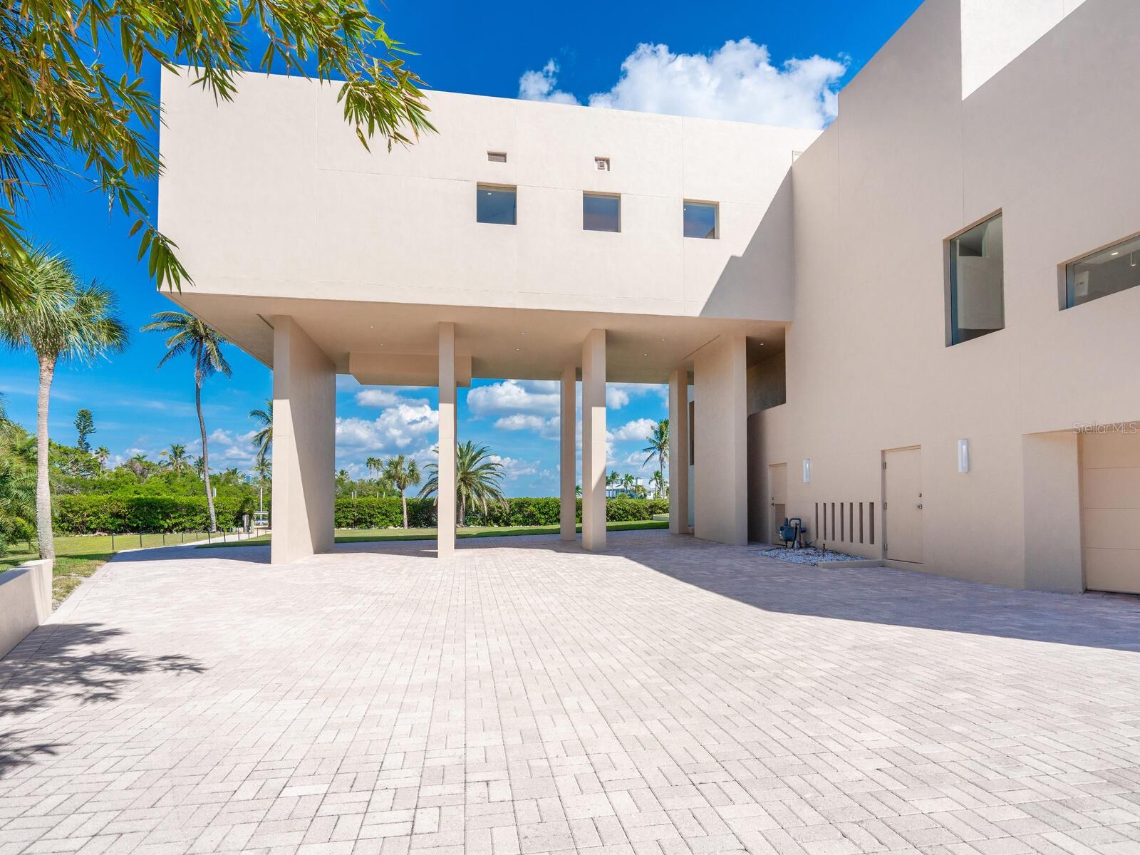 A4681242 Property Photo