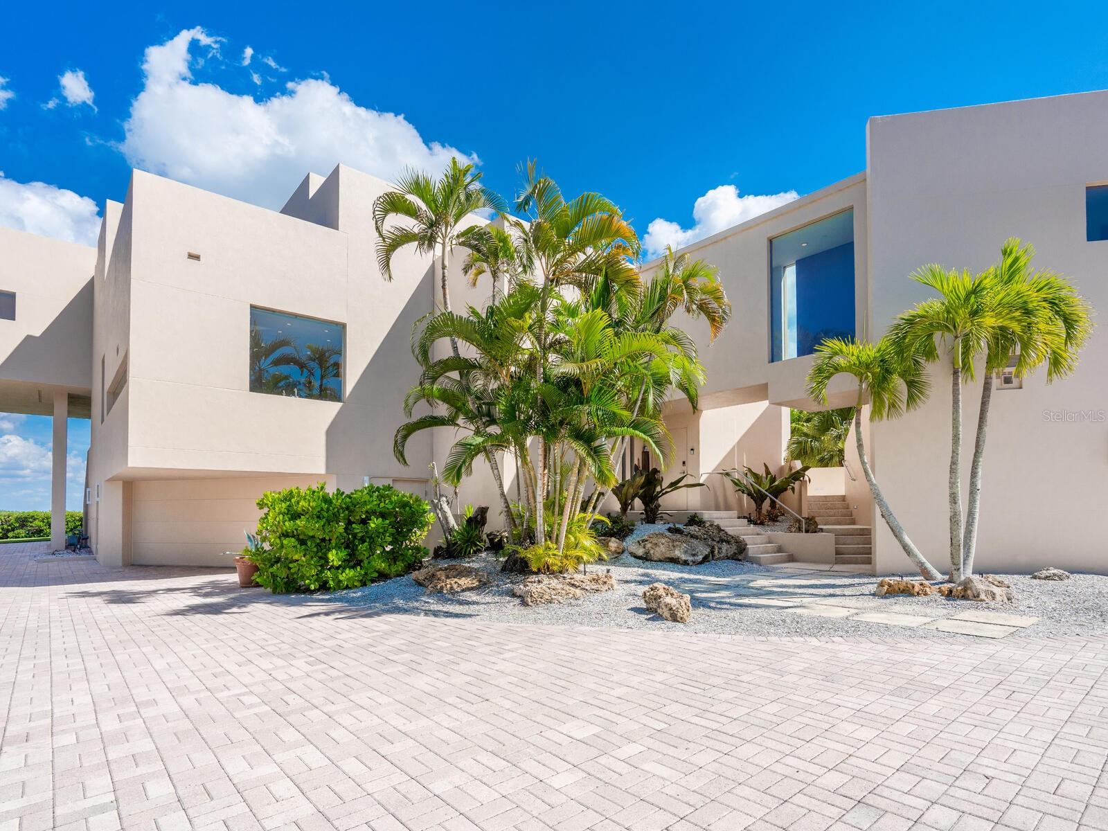 A4681242 Property Photo