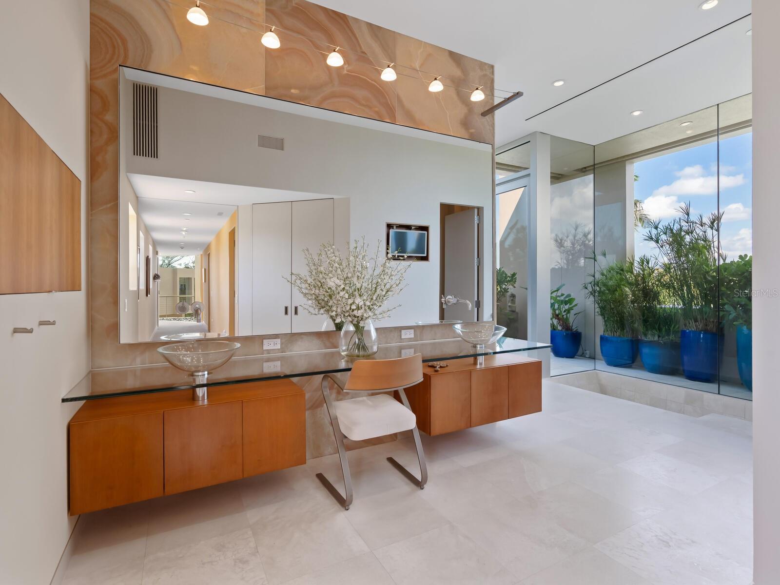 A4681242 Property Photo