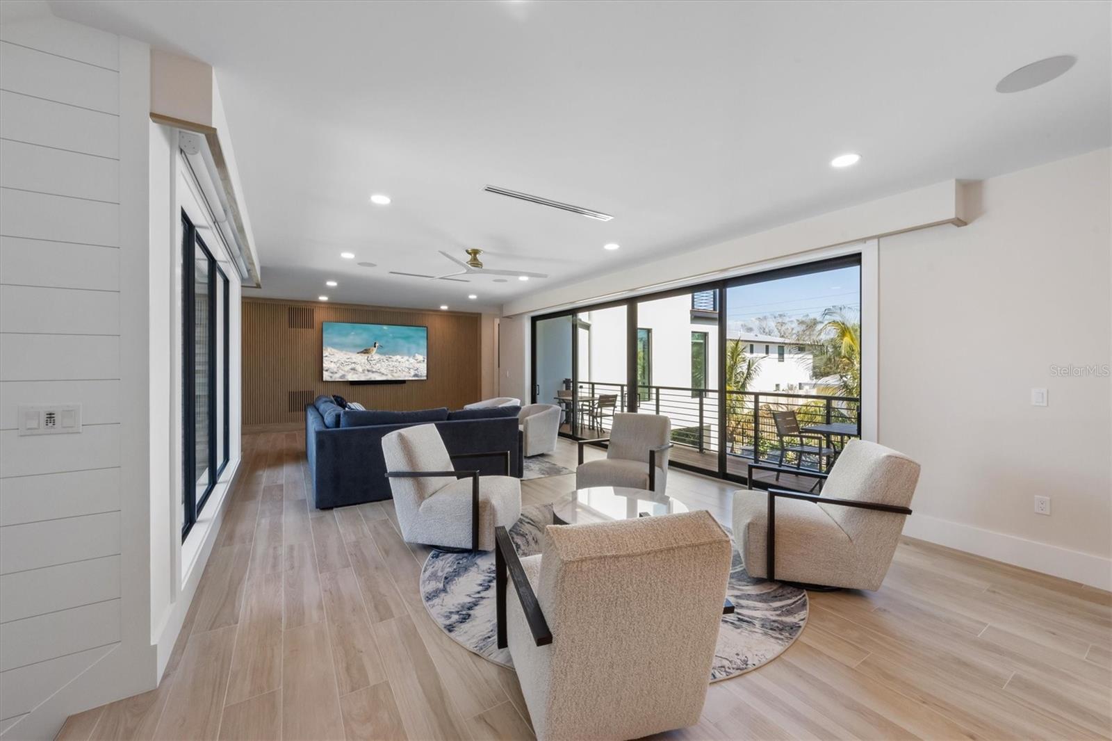 A4681449 Property Photo