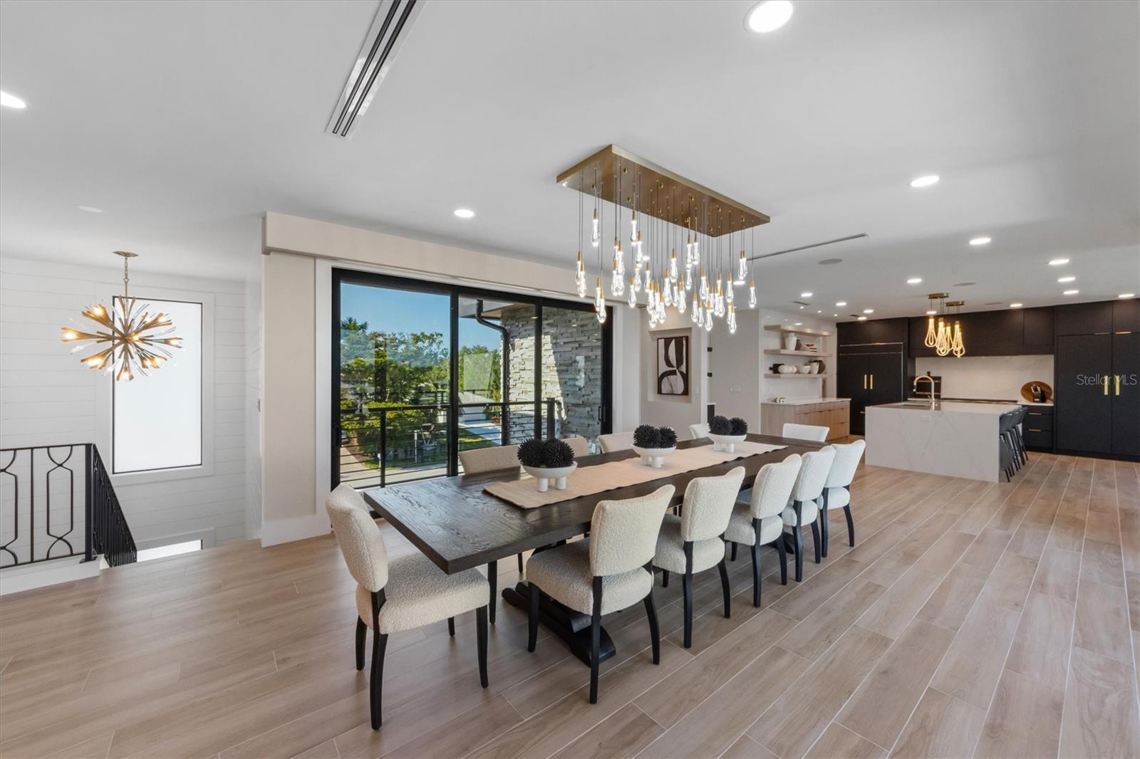 A4681449 Property Photo