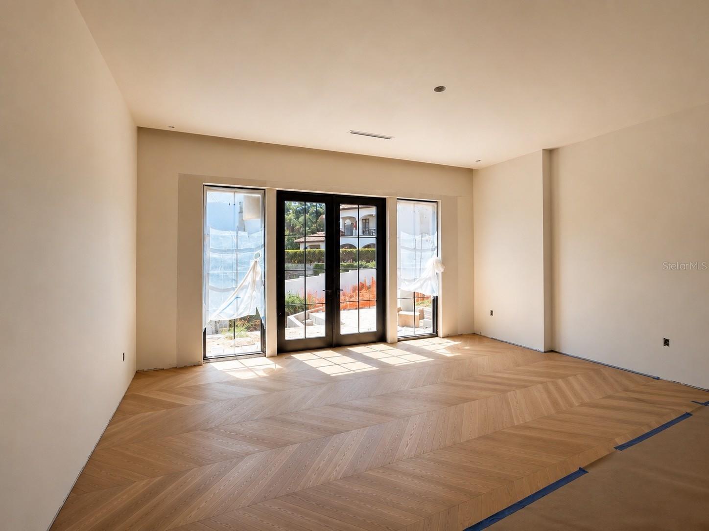 O6380444 Property Photo