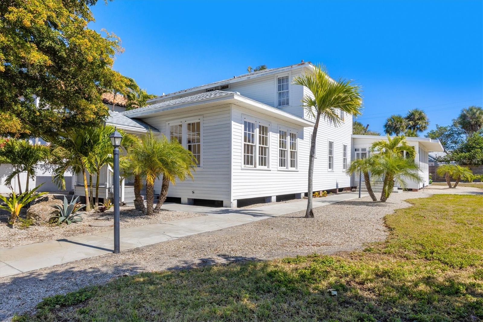 D6146072 Property Photo