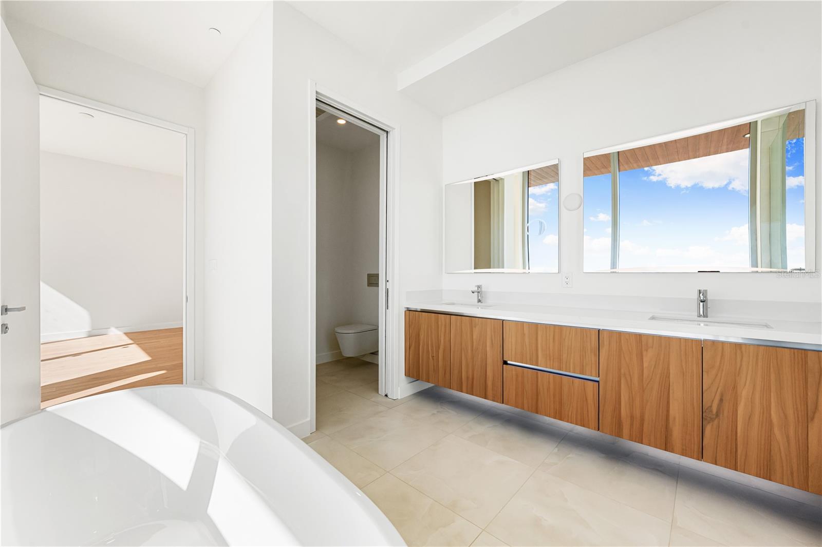 A4682068 Property Photo