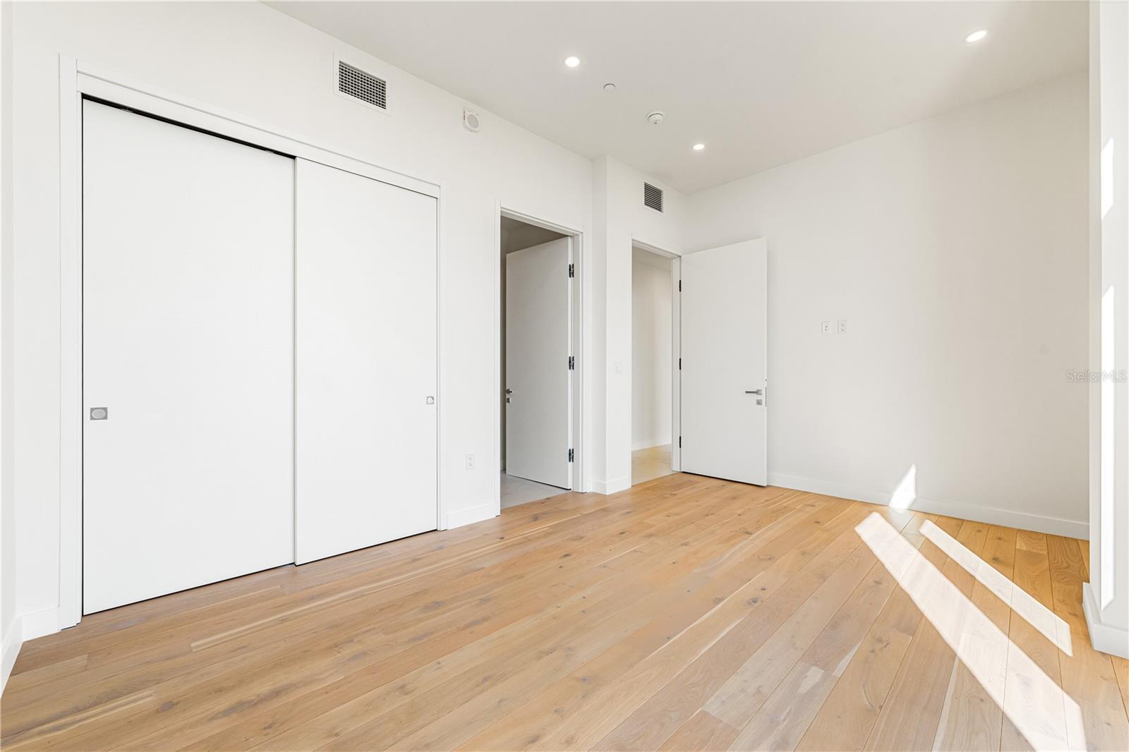 A4682068 Property Photo