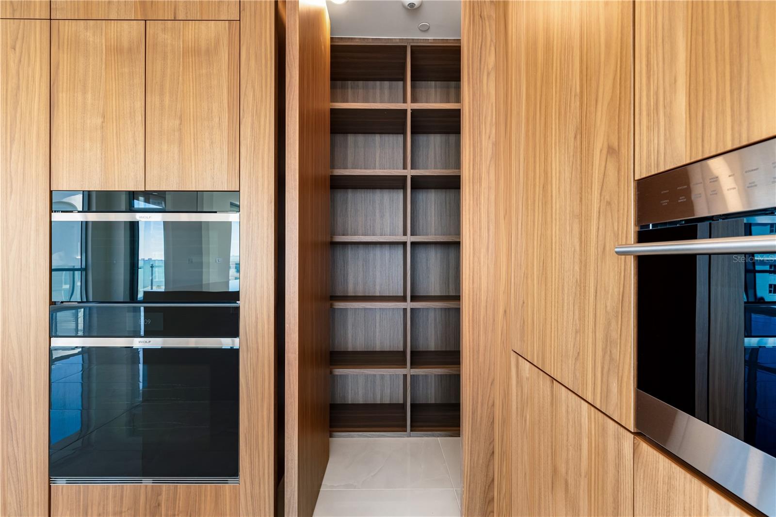 A4682068 Property Photo