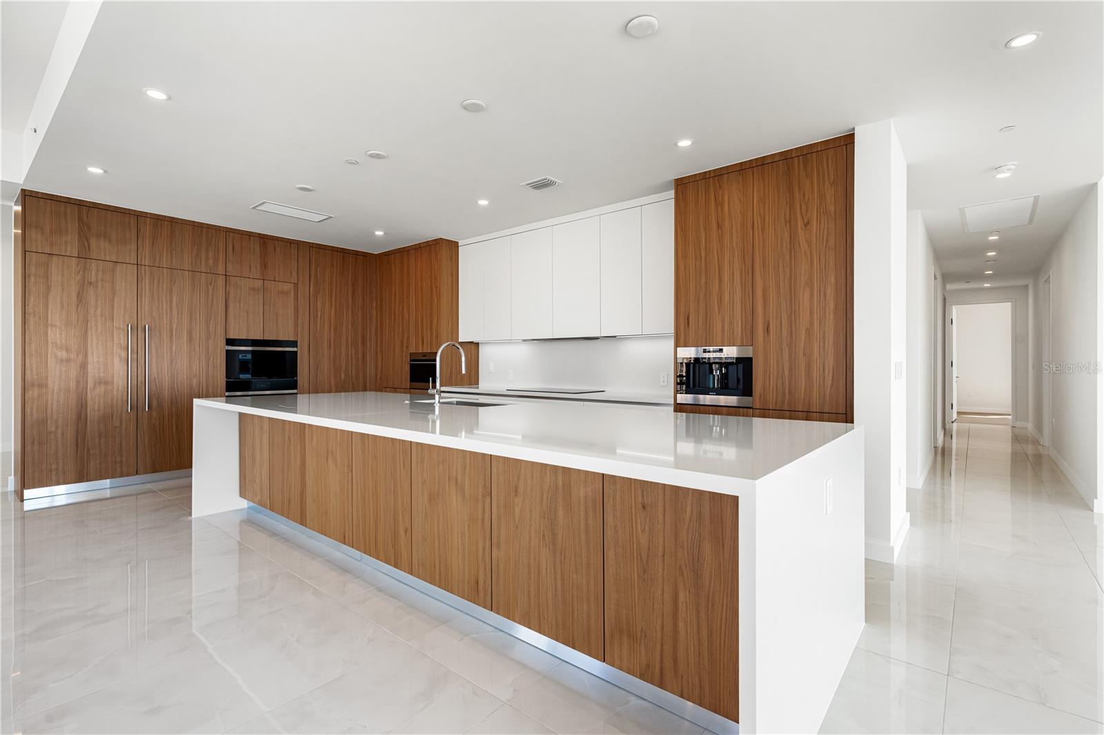 A4682068 Property Photo