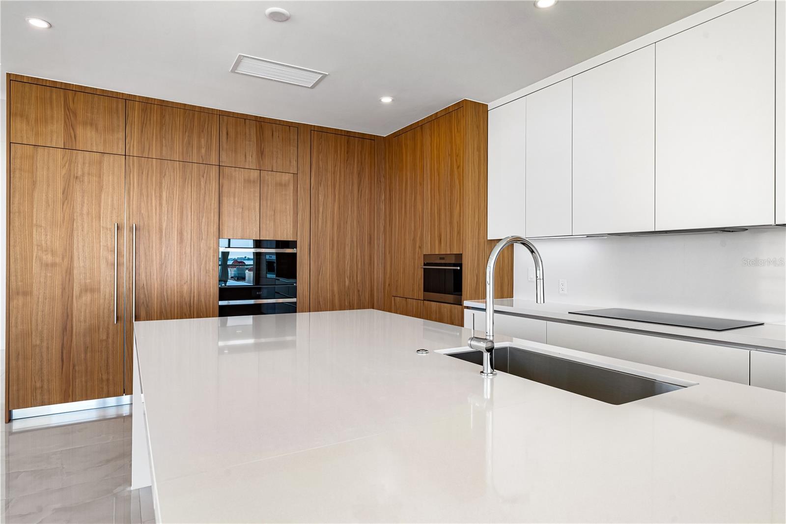 A4682068 Property Photo