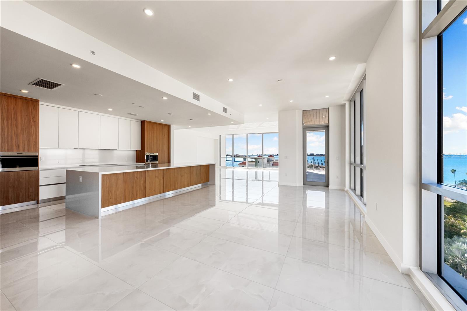 A4682068 Property Photo