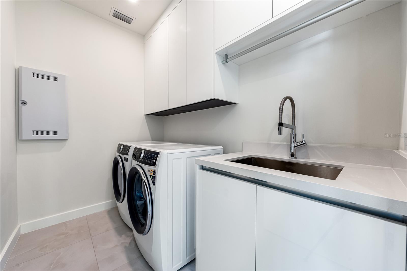 A4682068 Property Photo