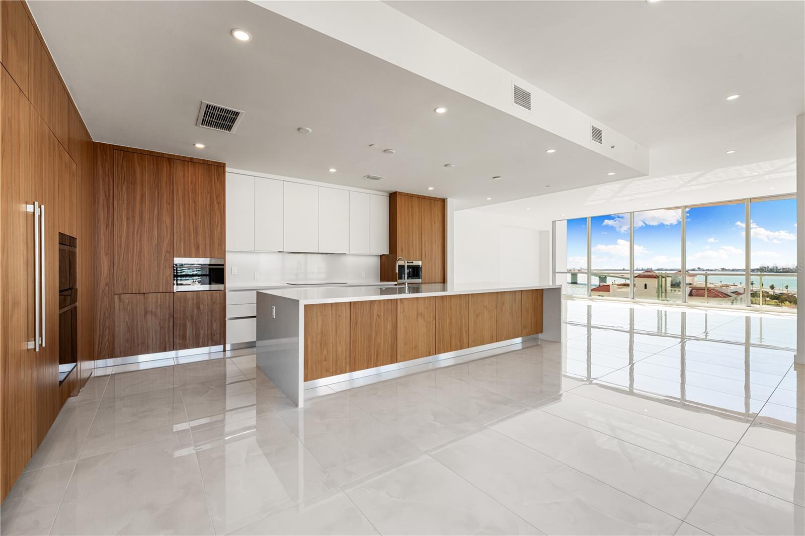 A4682068 Property Photo
