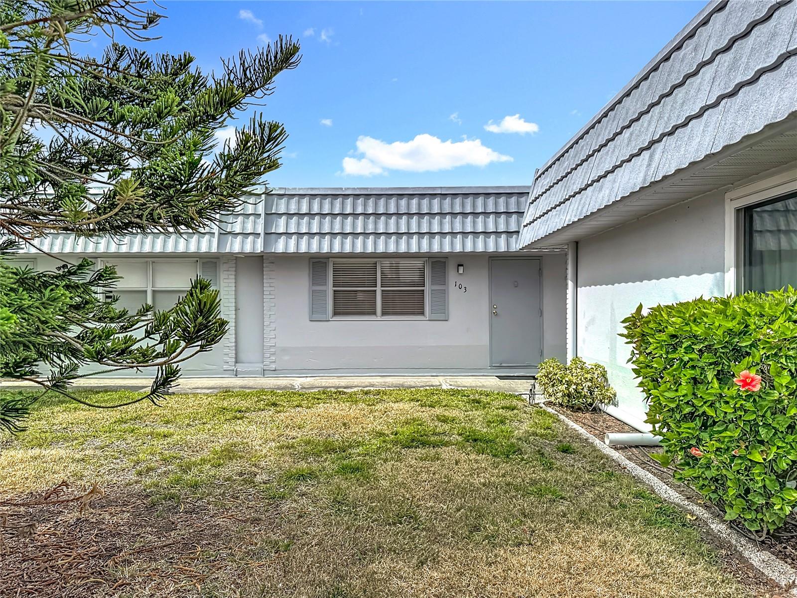 MLS# W7882946 Property Photo