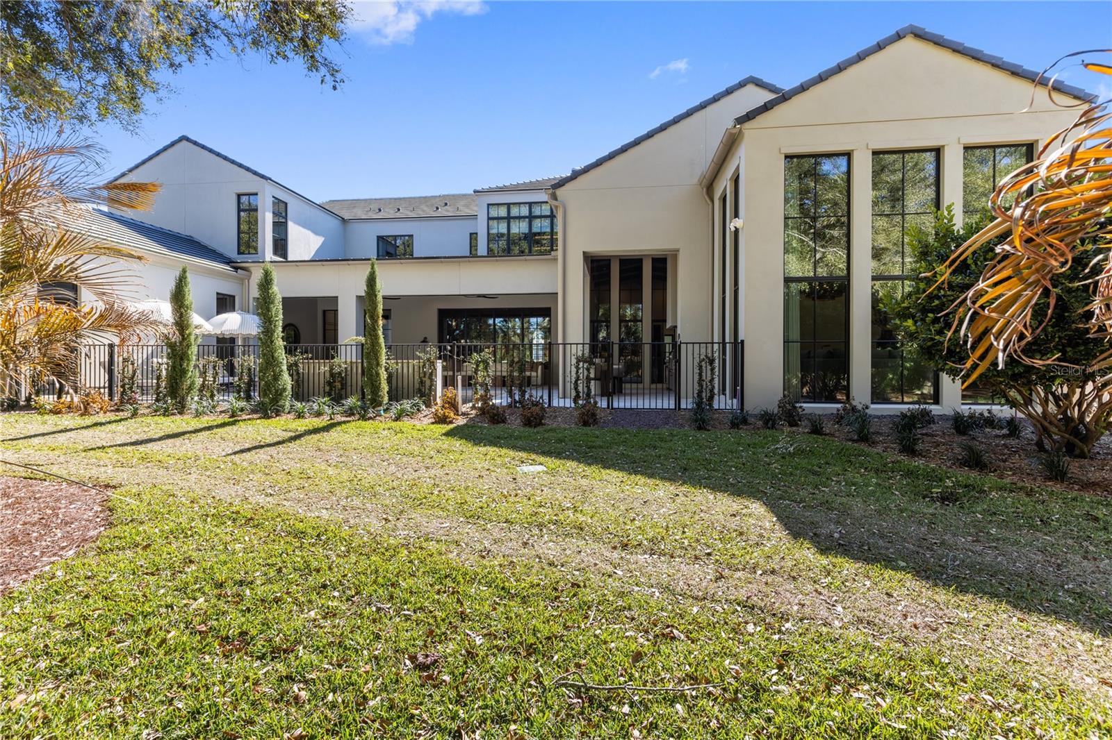 O6381880 Property Photo