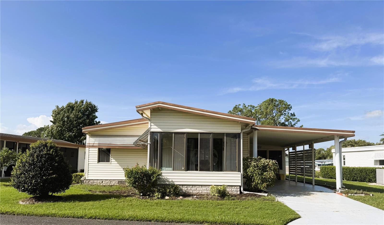MLS# R4910716 Property Photo