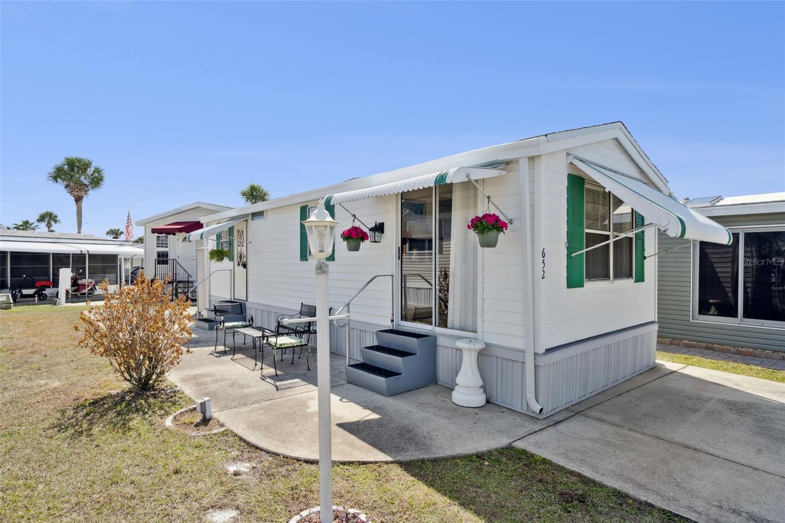 MLS# O6383692 Property Photo