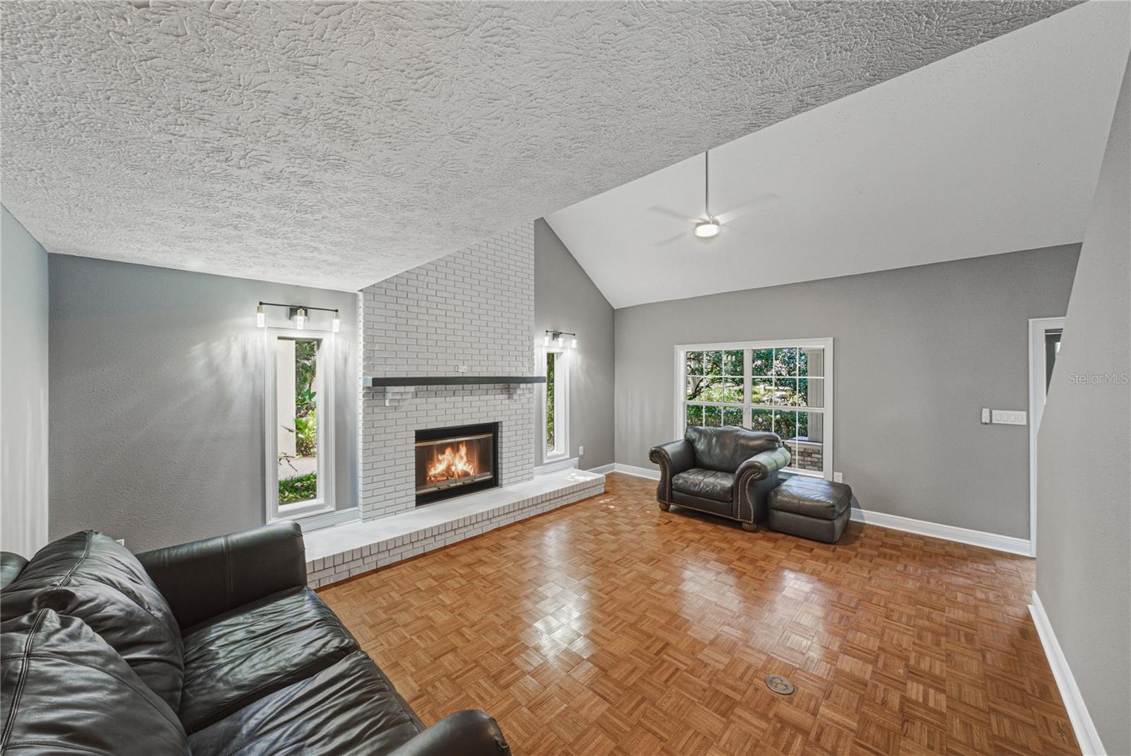 O6384534 Property Photo