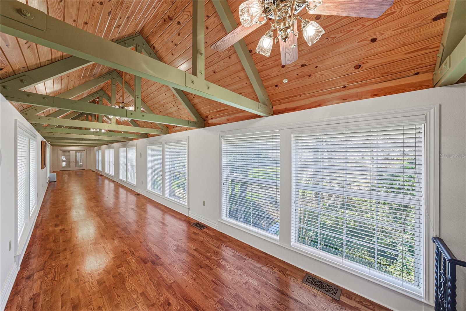 O6384534 Property Photo