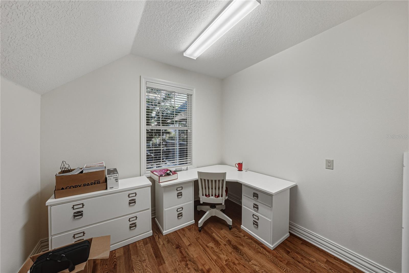 O6384534 Property Photo