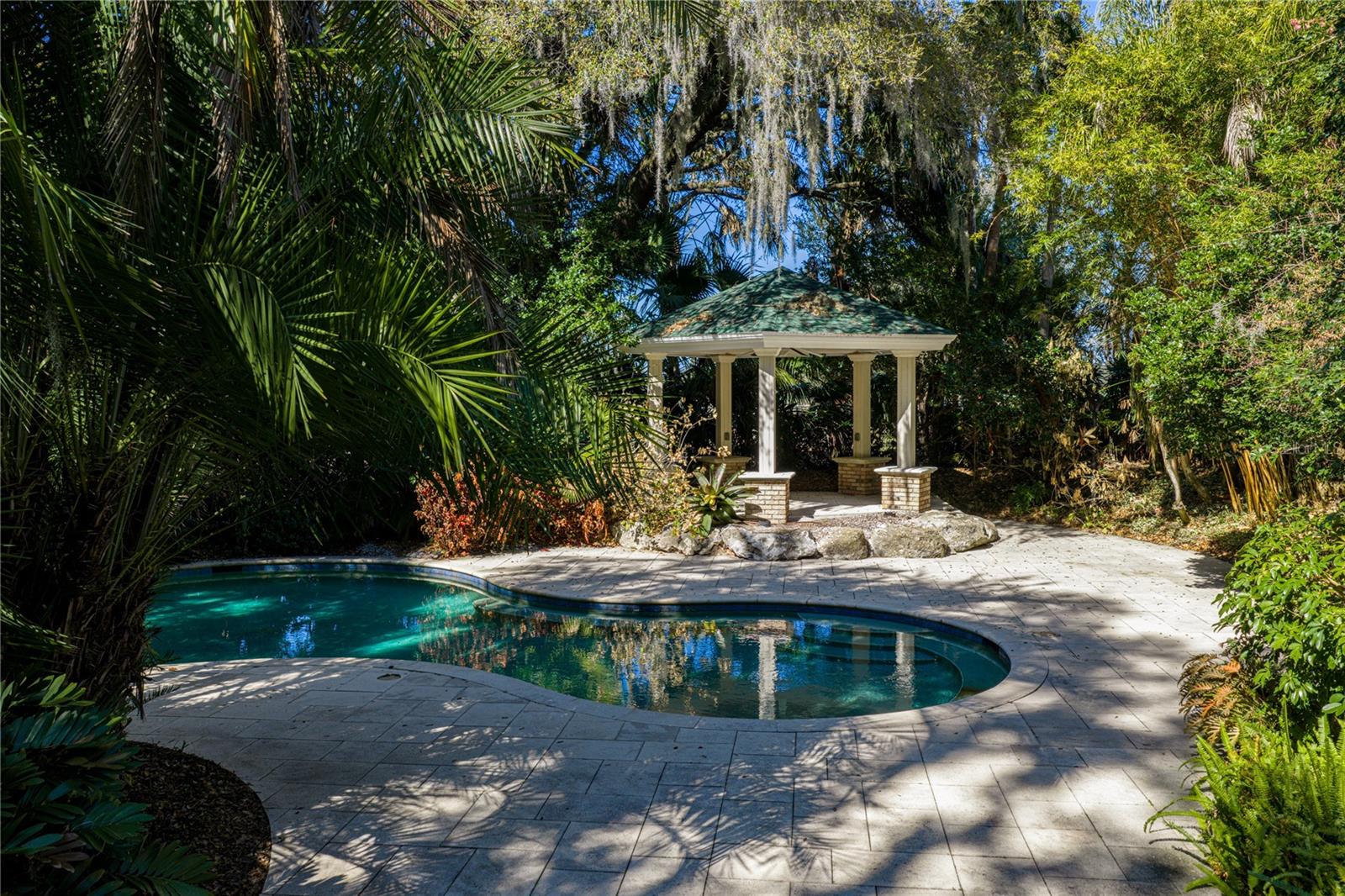 O6384534 Property Photo