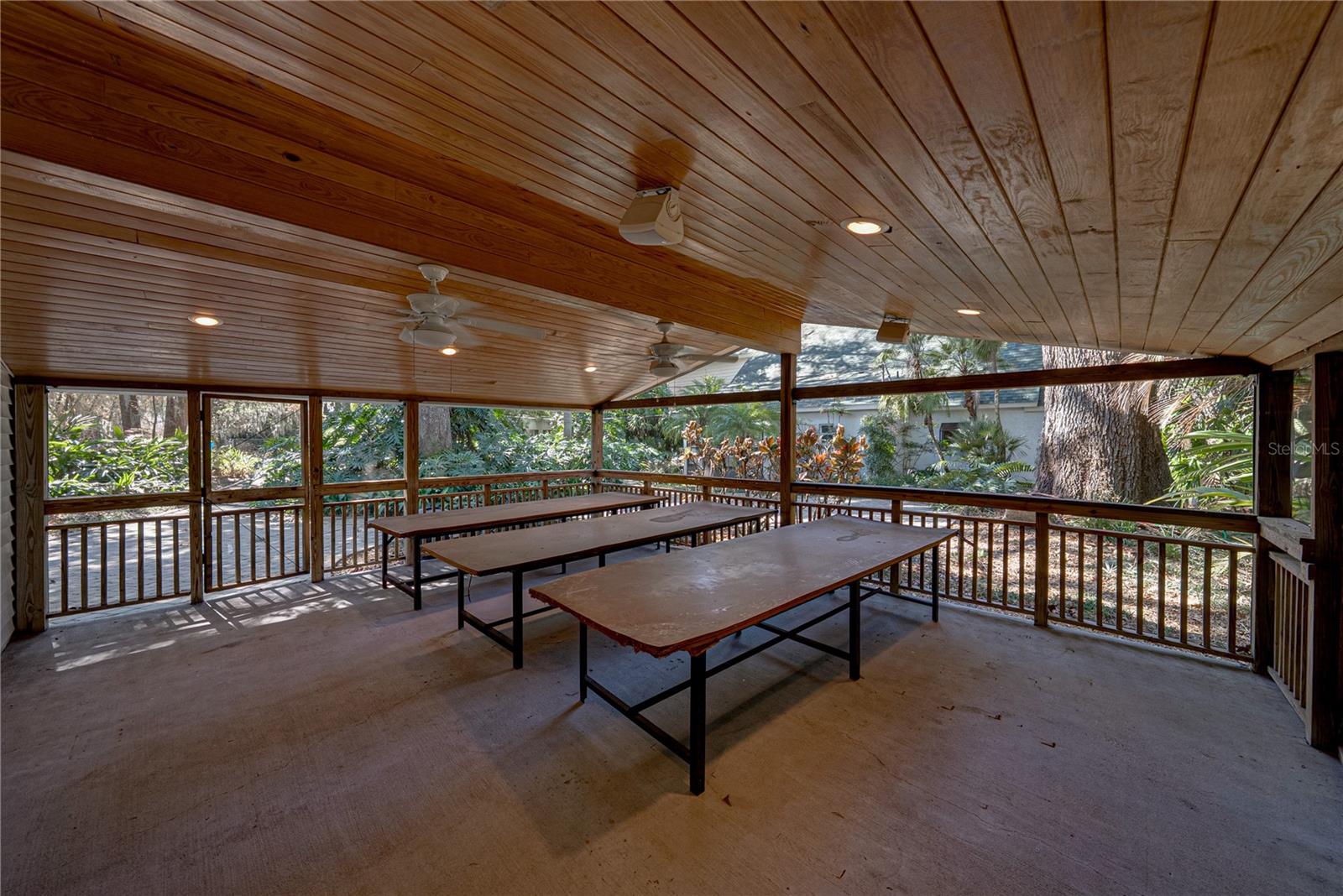 O6384534 Property Photo