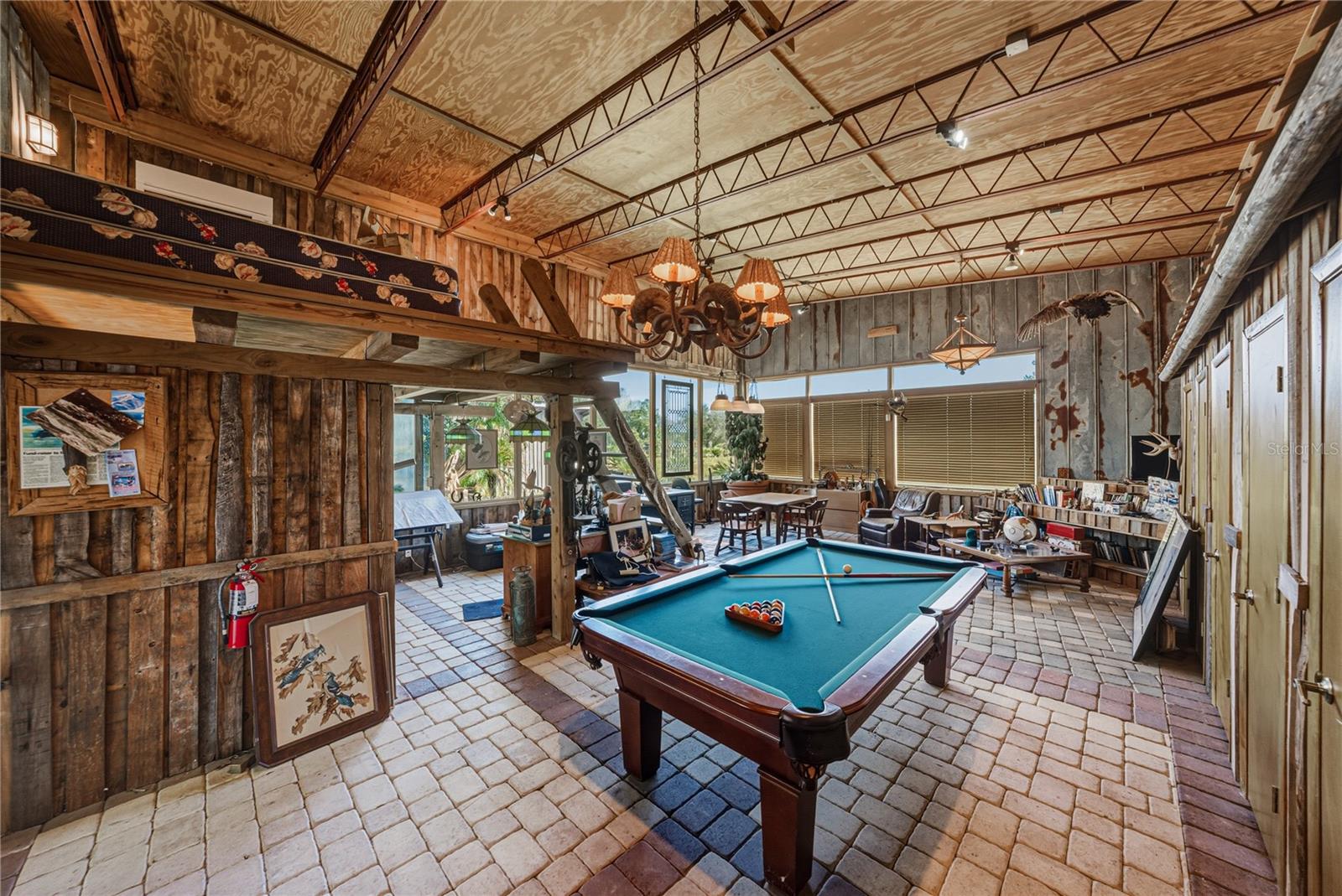 O6384534 Property Photo