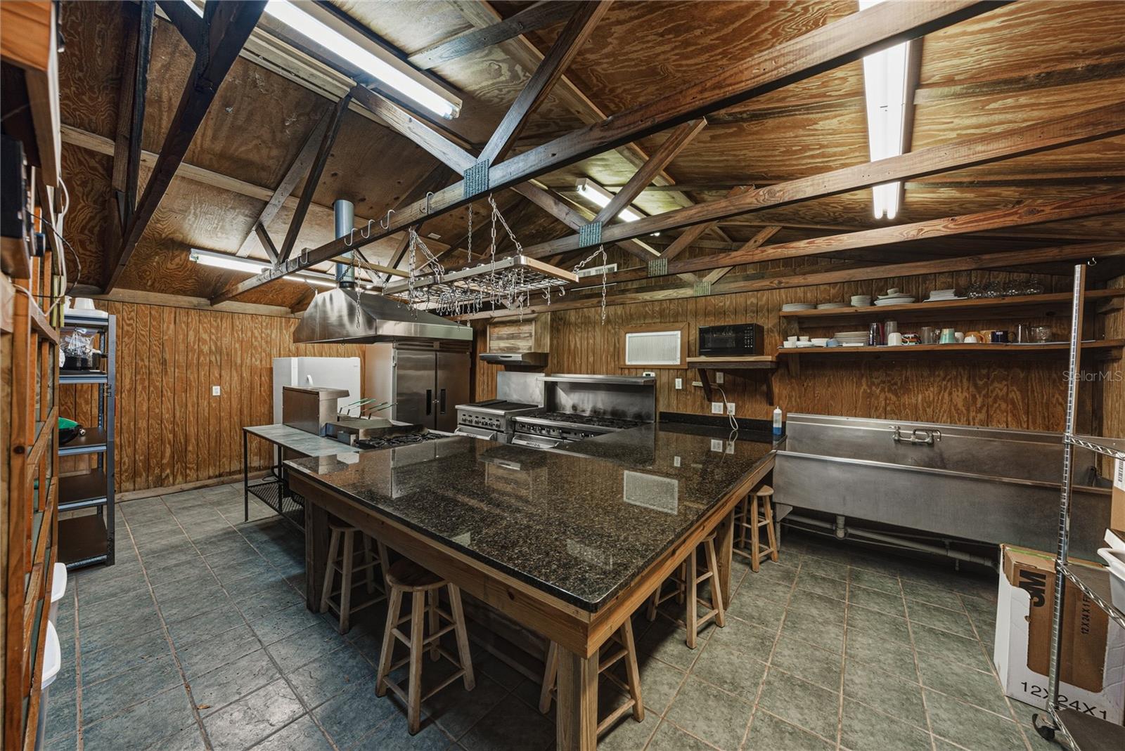 O6384534 Property Photo