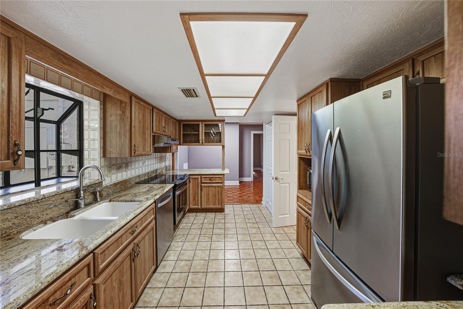 O6384534 Property Photo