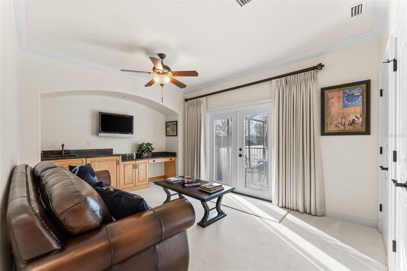 O6385276 Property Photo