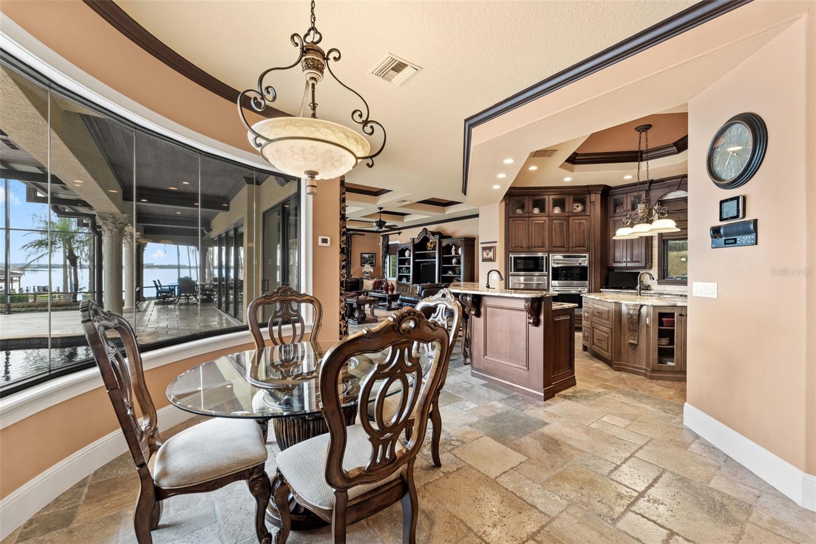 O6385276 Property Photo