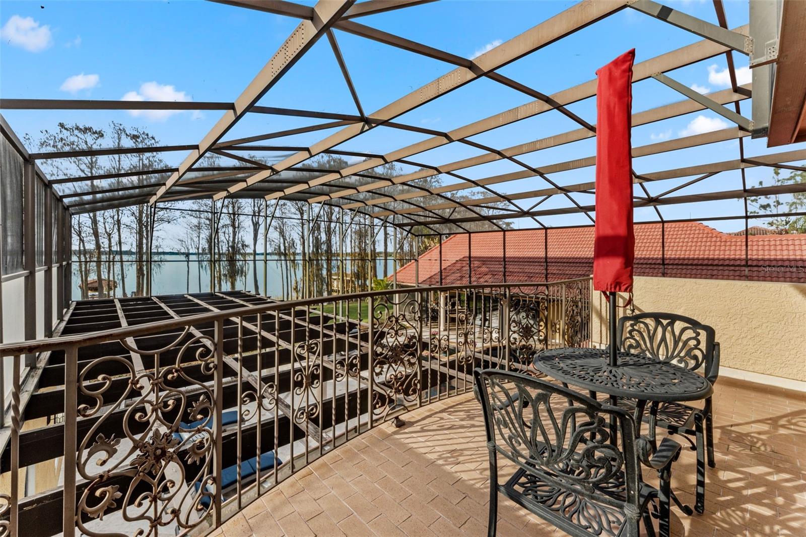 O6385276 Property Photo
