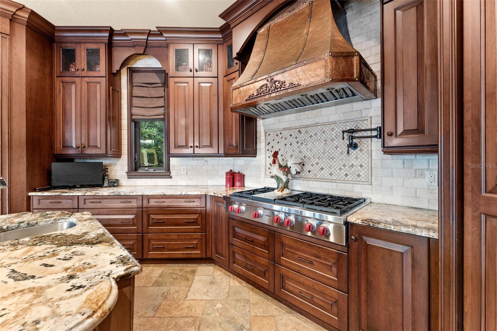 O6385276 Property Photo