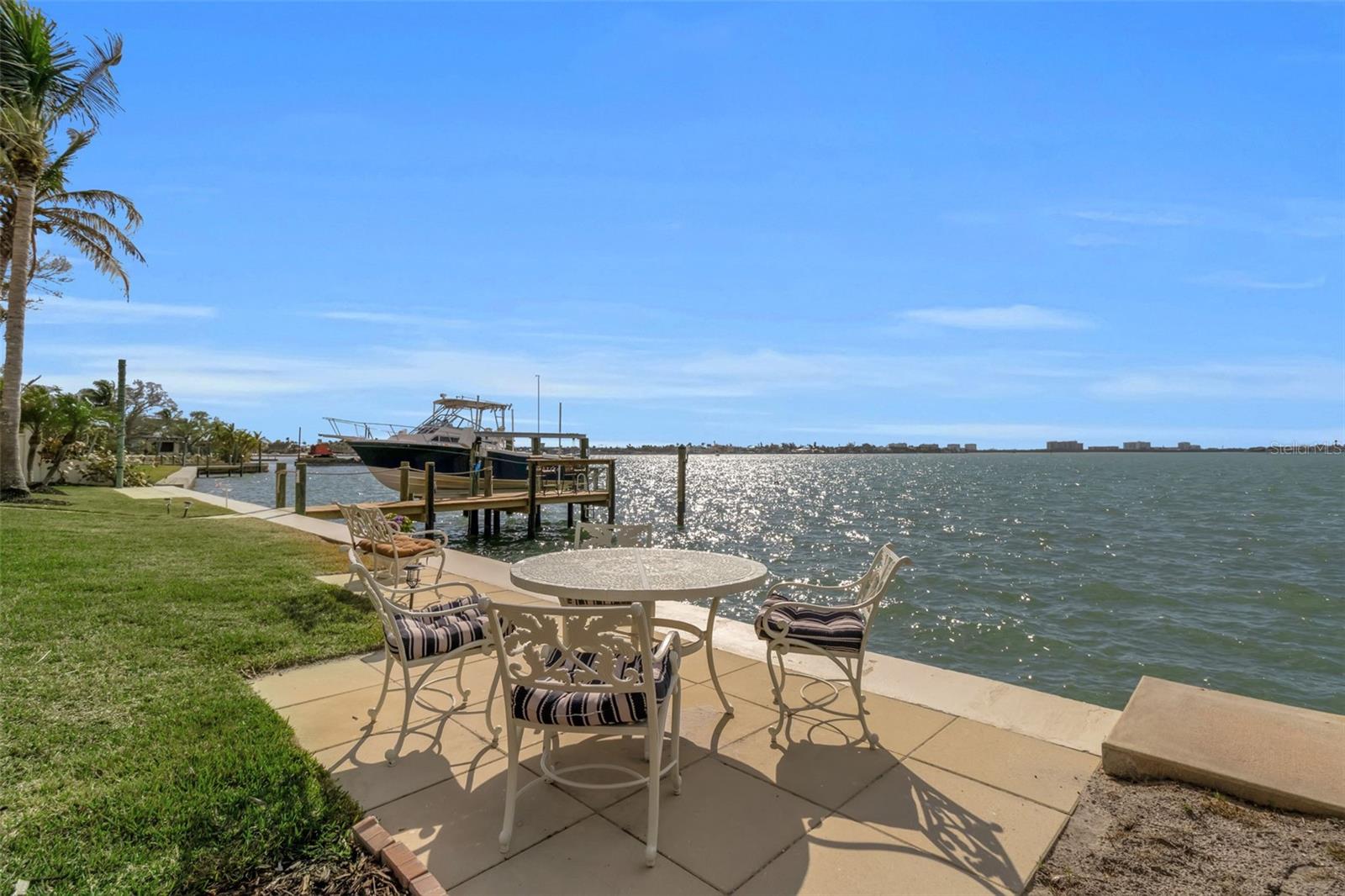 A4683855 Property Photo