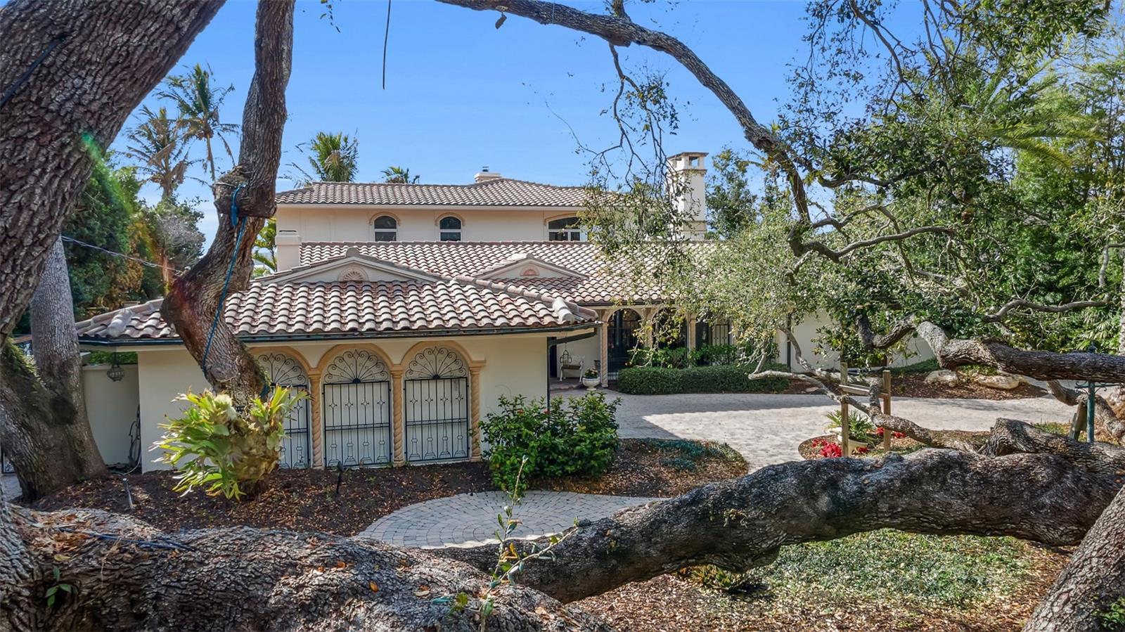 A4683855 Property Photo
