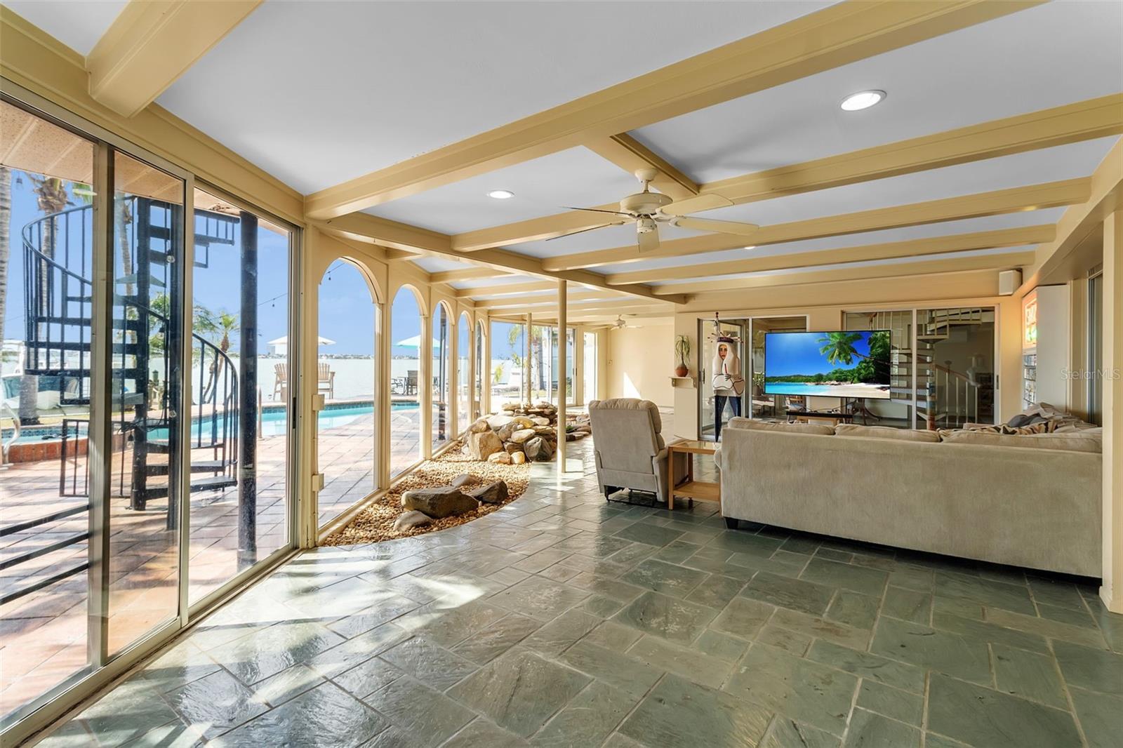 A4683855 Property Photo